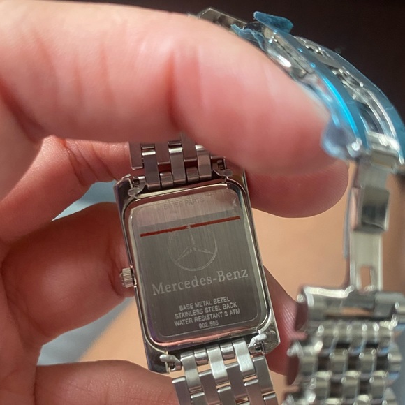 ‼️SOLD‼️Luxury Watch - Mercedes Benz - Picture 3 of 4
